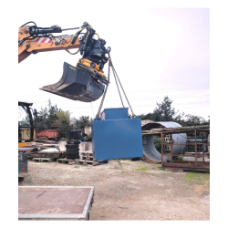 CUVES DE CHANTIER ACIER ADR 1500L  avec grue